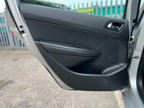 Peugeot 308 1.6 308 Allure Navigation Version 5dr 51