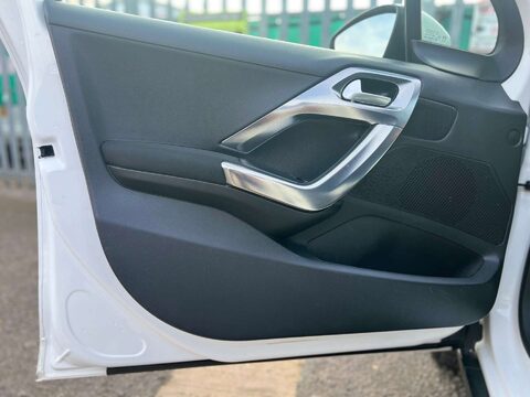 Peugeot 2008 1.6 2008 Allure Blue HDi S/S 5dr 39