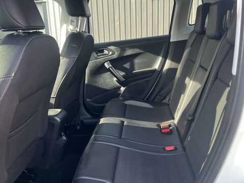 Peugeot 2008 1.6 2008 Allure Blue HDi S/S 5dr 23