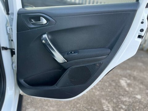 Peugeot 2008 1.6 2008 Allure Blue HDi S/S 5dr 36