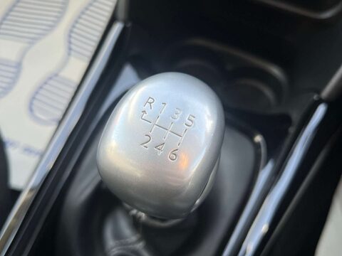 Peugeot 2008 1.6 2008 Allure Blue HDi S/S 5dr 32