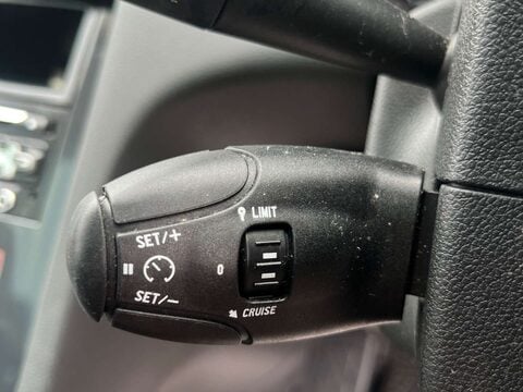 Peugeot 5008 1.6 5008 Allure HDi 5dr 32