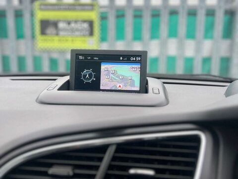 Peugeot 5008 1.6 5008 Allure HDi 5dr 27