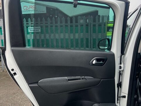 Peugeot 5008 1.6 5008 Allure HDi 5dr 53