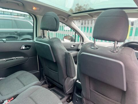 Peugeot 5008 1.6 5008 Allure HDi 5dr 16