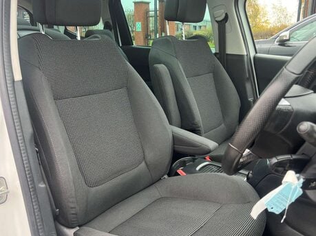 Peugeot 5008 1.6 5008 Allure HDi 5dr 1