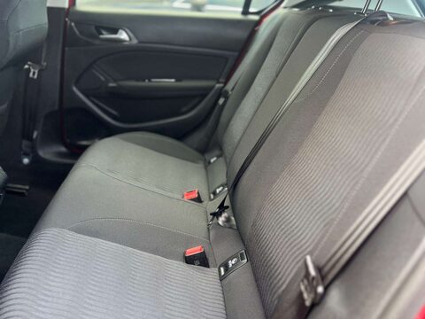 Peugeot 308 1.6 308 Active HDi 5dr 28