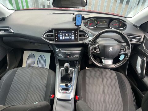 Peugeot 308 1.6 308 Active HDi 5dr 23