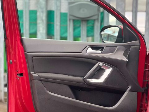 Peugeot 308 1.6 308 Active HDi 5dr 43