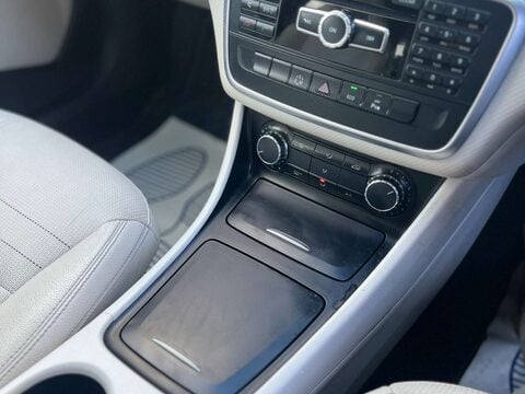 Mercedes-Benz A Class 1.6 A180 BlueEfficiency Sport Auto 5dr 31