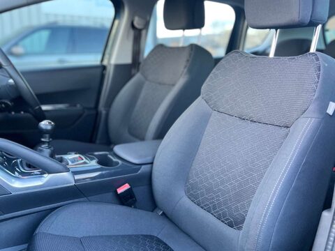 Peugeot 3008 1.6 3008 Active HDi 5dr 18