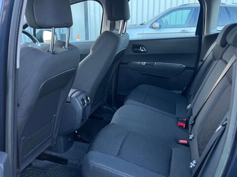 Peugeot 3008 1.6 3008 Active HDi 5dr 27