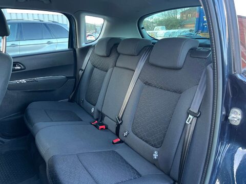 Peugeot 3008 1.6 3008 Active HDi 5dr 28