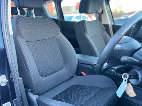 Peugeot 3008 1.6 3008 Active HDi 5dr 16