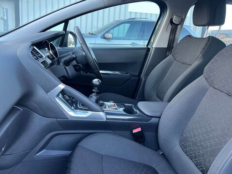Peugeot 3008 1.6 3008 Active HDi 5dr 19