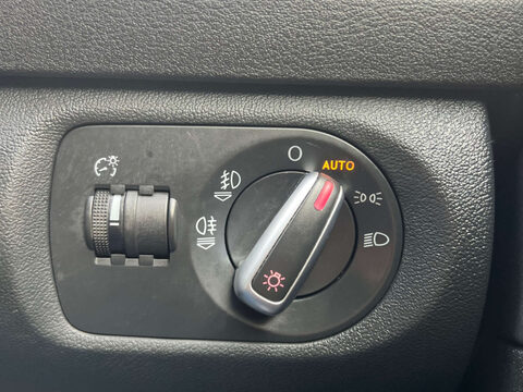 Audi A3 1.4 TFSI SE Sportback 5dr Petrol S Tronic Euro 5 (s/s) (125 ps) 37