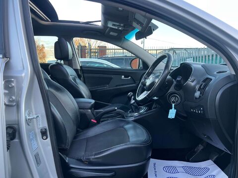 Kia Sportage 1.7 Sportage 2 CRDi 5dr 16