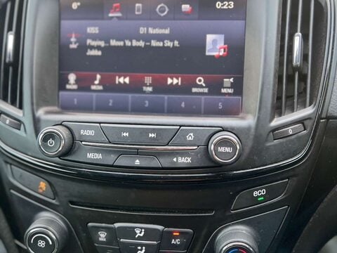 Vauxhall Insignia 1.4 Insignia SRi Nav S/S 5dr 25