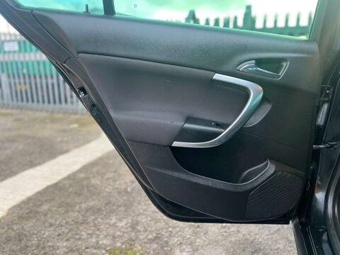 Vauxhall Insignia 1.4 Insignia SRi Nav S/S 5dr 38