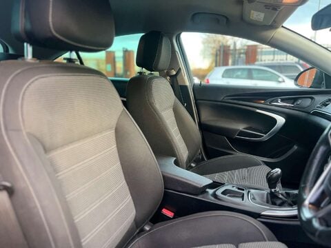 Vauxhall Insignia 1.4 Insignia SRi Nav S/S 5dr 18