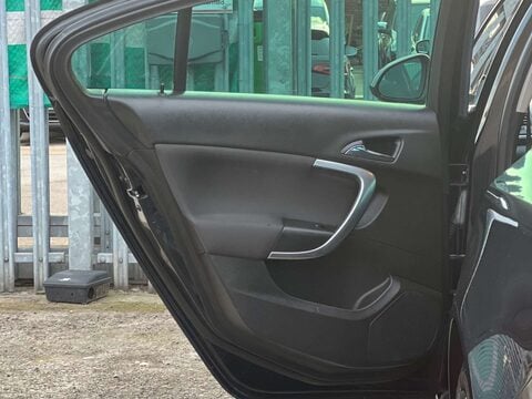 Vauxhall Insignia 1.4 Insignia SRi Nav S/S 5dr 37