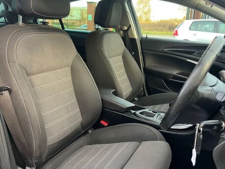 Vauxhall Insignia 1.4 Insignia SRi Nav S/S 5dr 1