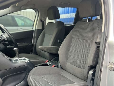 Peugeot 5008 1.6 5008 Active e-HDi Semi-Auto 5dr 18