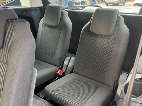 Peugeot 5008 1.6 5008 Active e-HDi Semi-Auto 5dr 27