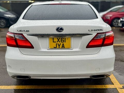 Lexus LS 5.0 600h V8 Premier Saloon 4dr Petrol Hybrid CVT 4WD Euro 5 (s/s) (445 ps) 8