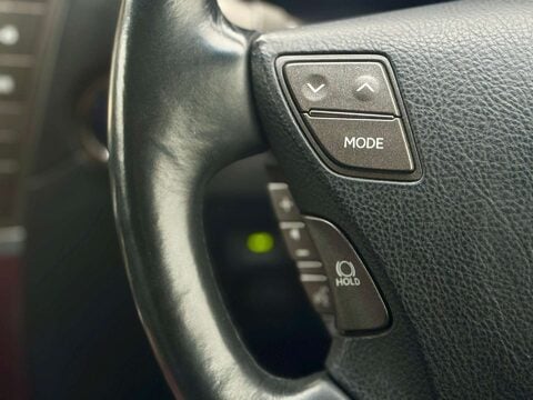 Lexus LS 5.0 600h V8 Premier Saloon 4dr Petrol Hybrid CVT 4WD Euro 5 (s/s) (445 ps) 36