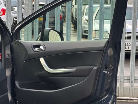 Peugeot 308 1.6 308 Active Navigation Version 5dr 43