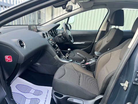 Peugeot 308 1.6 308 Active Navigation Version 5dr 23