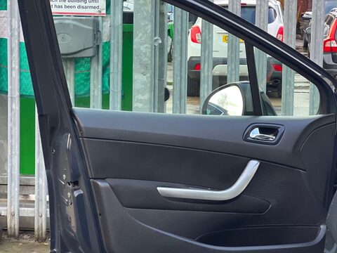 Peugeot 308 1.6 308 Active Navigation Version 5dr 41