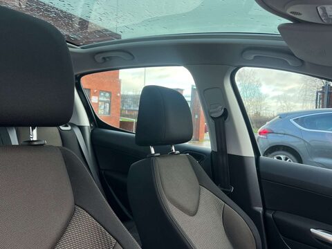 Peugeot 308 1.6 308 Active Navigation Version 5dr 20