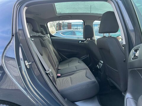 Peugeot 308 1.6 308 Active Navigation Version 5dr 32