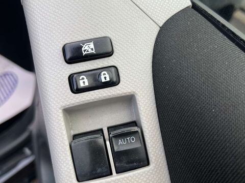 Toyota Yaris 1.4 Yaris TR D-4D 5dr 32