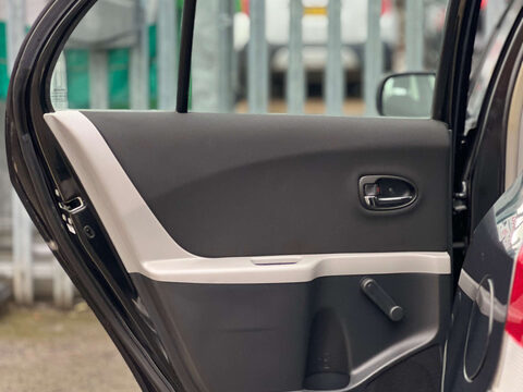 Toyota Yaris 1.4 Yaris TR D-4D 5dr 35