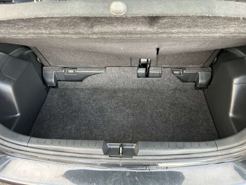 Toyota Yaris 1.4 Yaris TR D-4D 5dr 28