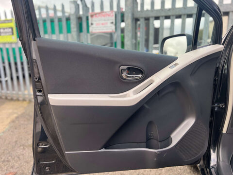 Toyota Yaris 1.4 Yaris TR D-4D 5dr 37