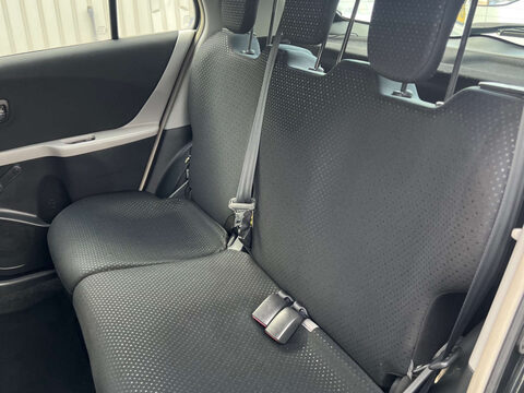 Toyota Yaris 1.4 Yaris TR D-4D 5dr 26