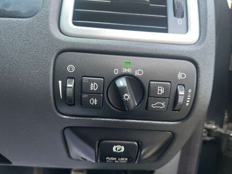 Volvo V70 2.0 V70 R-Design D4 5dr 44