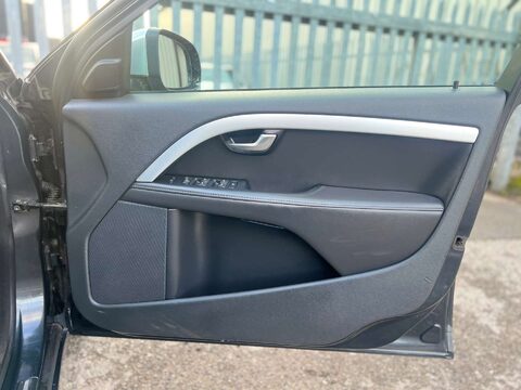 Volvo V70 2.0 V70 R-Design D4 5dr 53