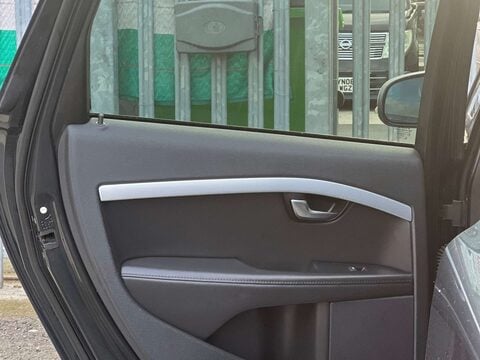 Volvo V70 2.0 V70 R-Design D4 5dr 48