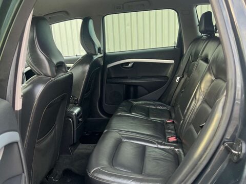 Volvo V70 2.0 V70 R-Design D4 5dr 27