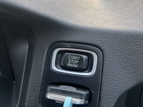 Volvo V70 2.0 V70 R-Design D4 5dr 39