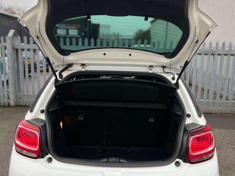 Citroen DS3 1.6 DS3 D Style+ e-HDi 3dr 23