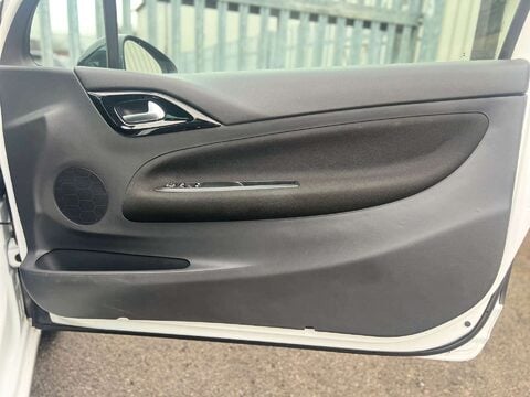 Citroen DS3 1.6 DS3 D Style+ e-HDi 3dr 26