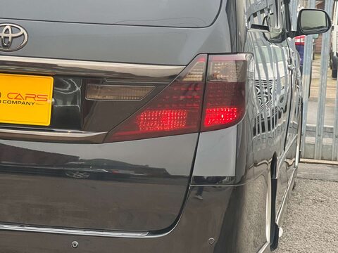 Toyota Alphard GOLDEN EYES II TWIN SUNROOF GRADE 4B WOW 56