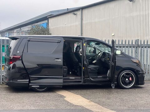 Toyota Alphard GOLDEN EYES II TWIN SUNROOF GRADE 4B WOW 71