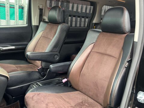 Toyota Alphard GOLDEN EYES II TWIN SUNROOF GRADE 4B WOW 58
